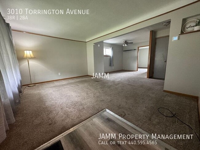Building Photo - 3010 Torrington Ave
