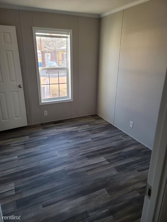 Foto del edificio - 3 br, 2 bath Mobile Home - 10 Claremont St