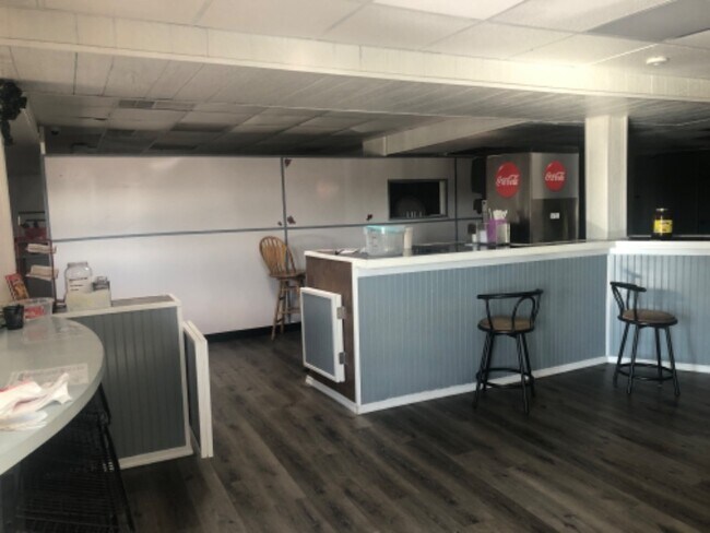 Foto del edificio - 3403 Ridge Rd