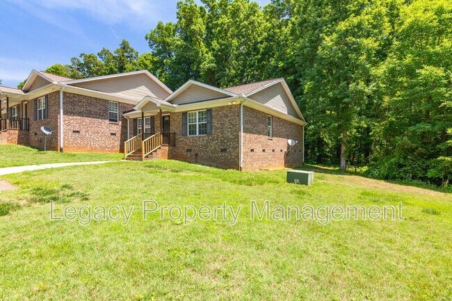 Building Photo - 1352 Snow Ct