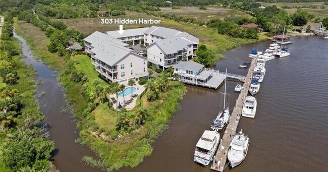 Building Photo - 303 Hidden Harbor Rd