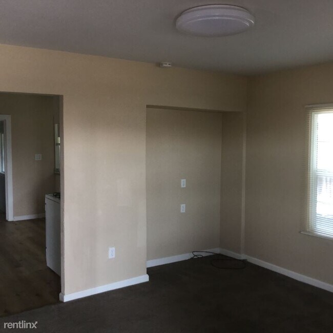 Foto del edificio - 2 br, 2 bath House - 316 S Veach Ave
