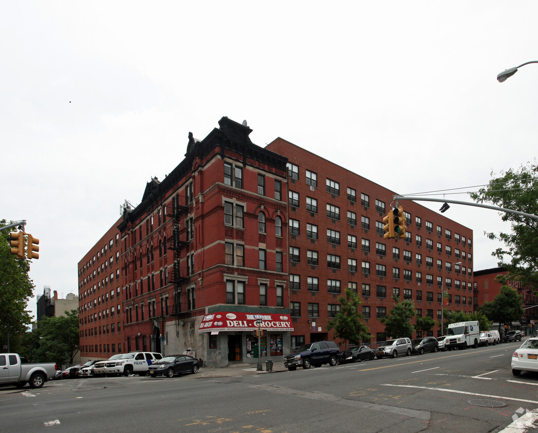 Primary Photo - Hamilton Heights Terrace