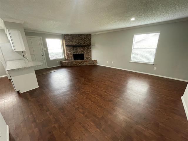 Building Photo - 3613 Country Club Rd N