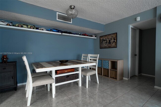 Foto del edificio - 2001 Atlantic Shores Blvd