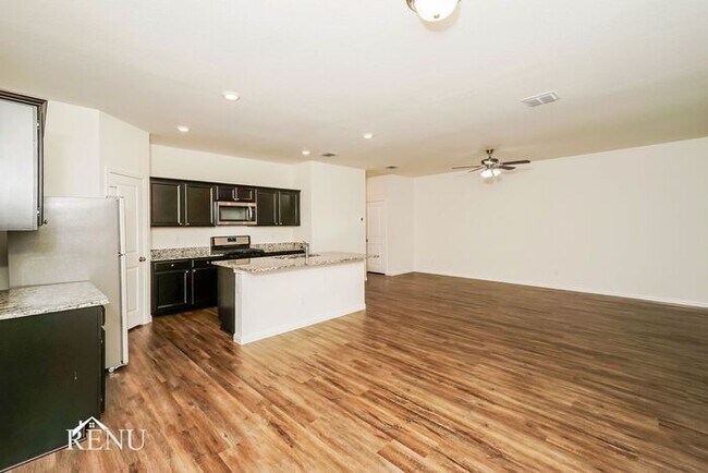 Foto del edificio - 5015 Firefly Hls