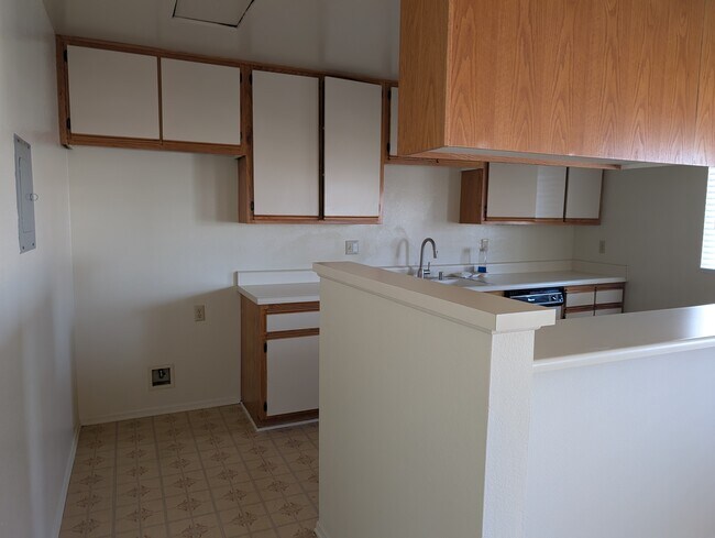 Foto del edificio - 1328 W Gardena Blvd