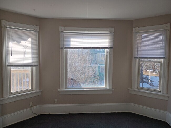 Building Photo - 1710wMineralM