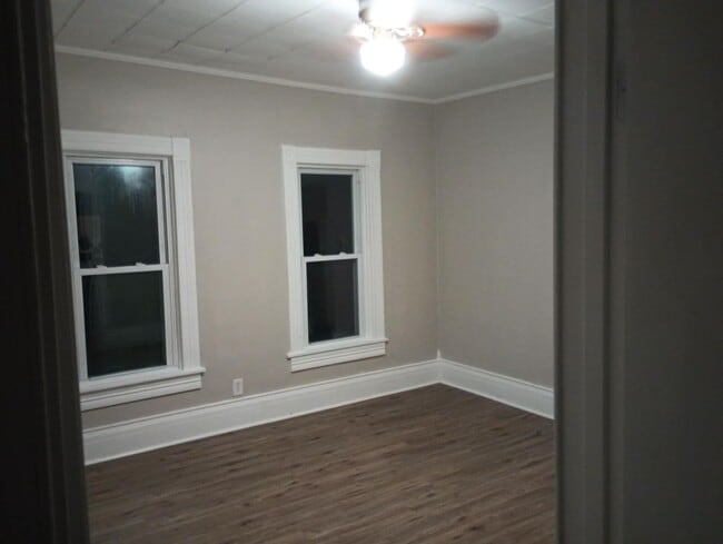 Building Photo - 171 Briggs St