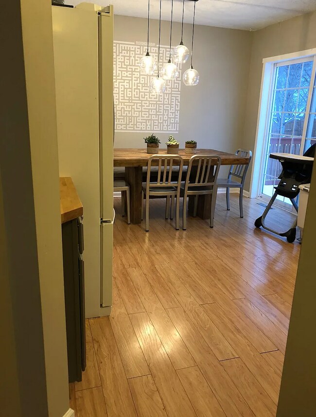 Foto del edificio - 3338 7th St NW