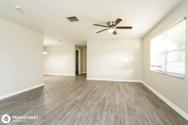 Building Photo - 908 SE 19th TER, Cape Coral, FL 33990
