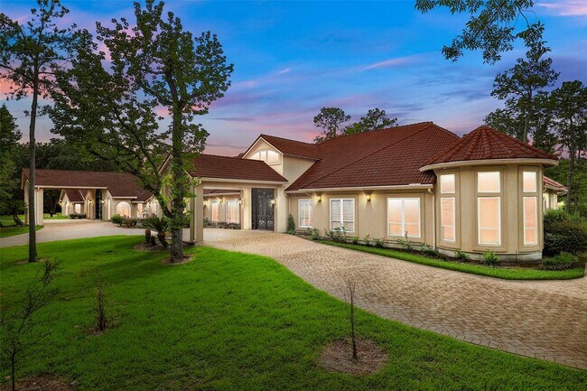 Foto del edificio - 8902 Cypresswood Dr