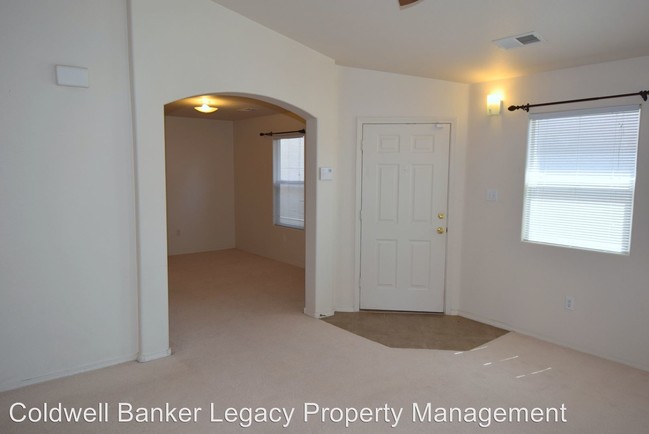 Building Photo - 9008 Blue Meadow Trl SW