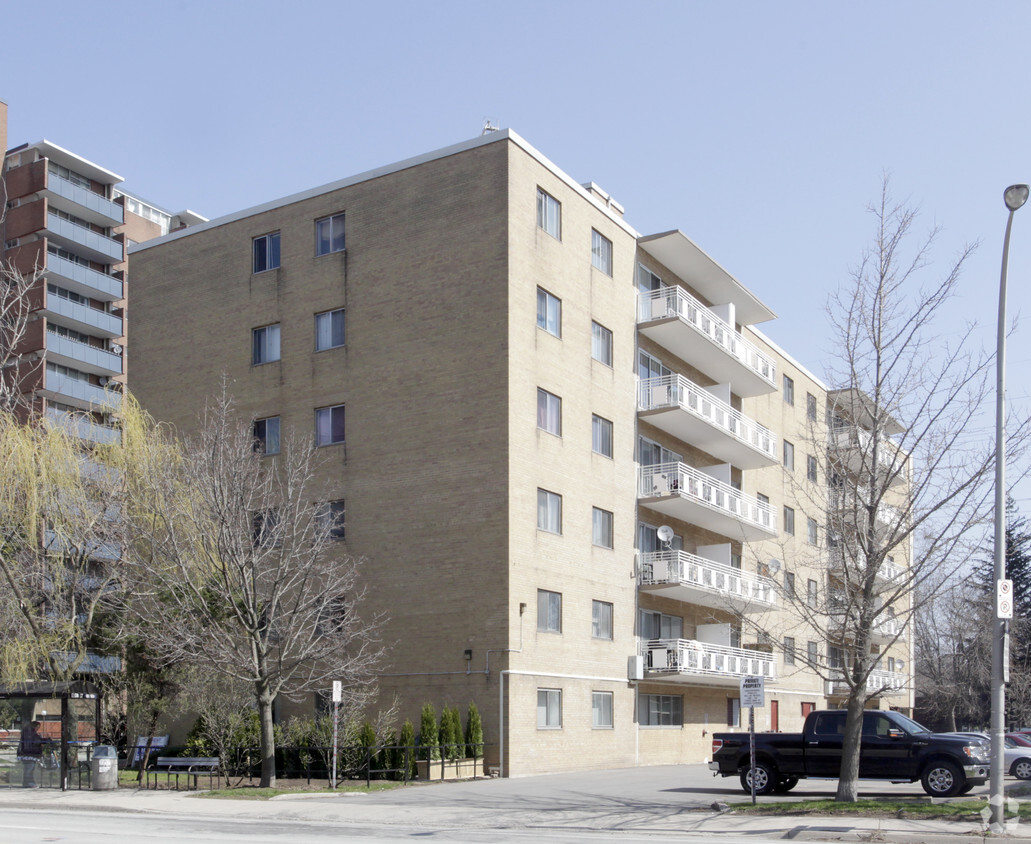 Primary Photo - 1276 Elgin St