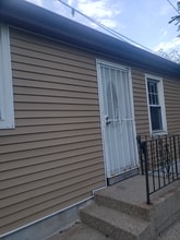 Building Photo - 5031 Homerlee Ave