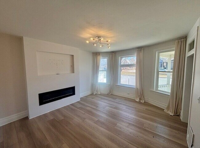 Foto del edificio - Downtown Remodeled Living
