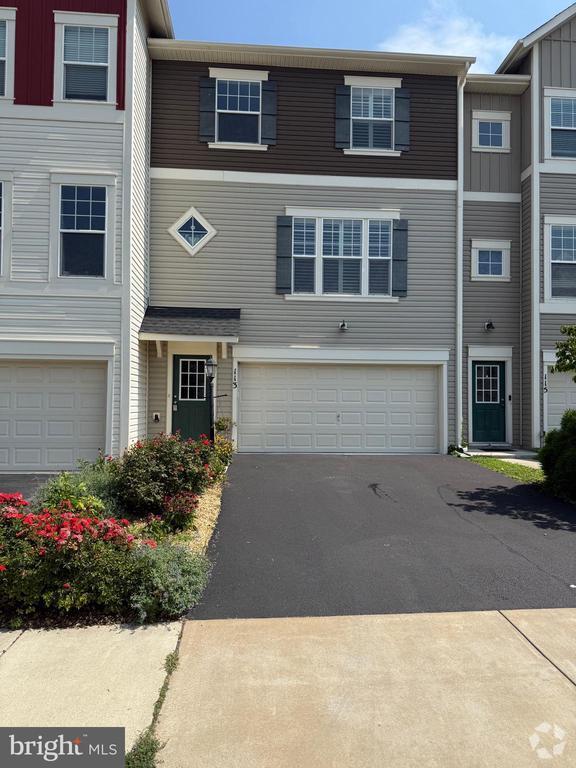 Building Photo - 113 Blackford Dr