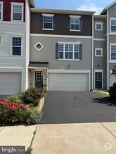 Building Photo - 113 Blackford Dr