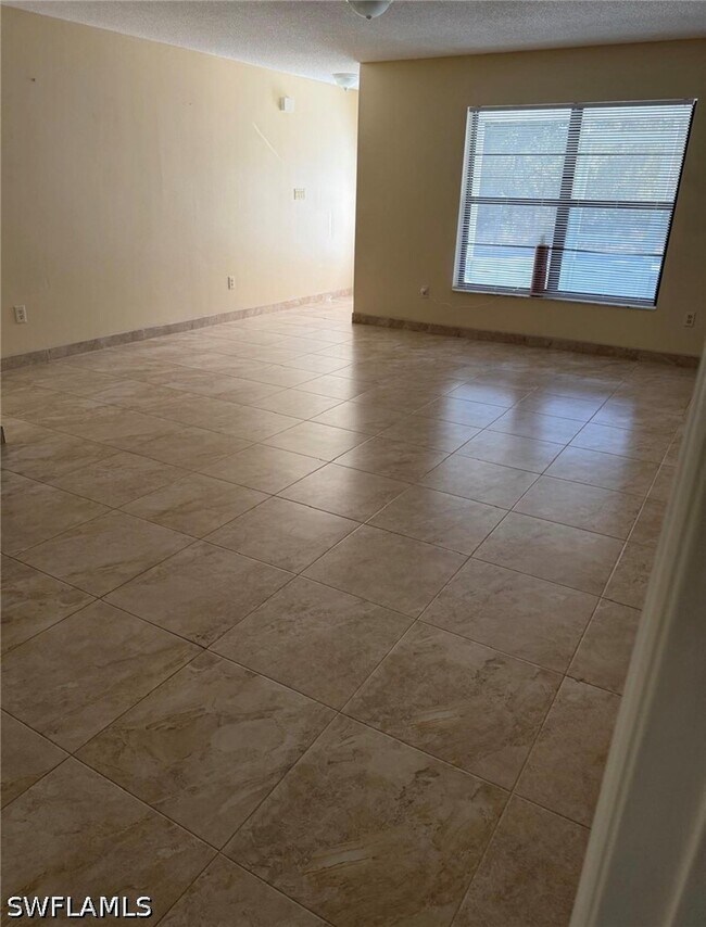 Foto del edificio - 908 Primrose St