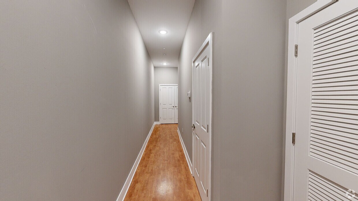Photo - 300 W Fayette St (Baltimore, MD) Apartments