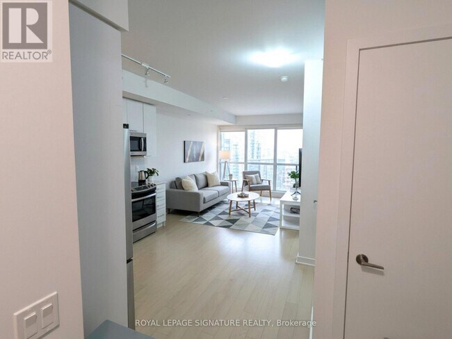 Photo du bâtiment - 10 Park Lawn Rd