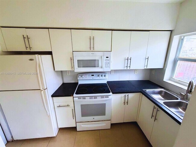 Foto del edificio - 440 NW 84th Terrace