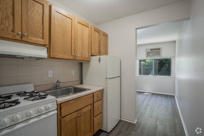 Interior Photo - The Colby