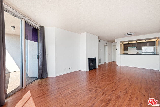 Building Photo - 1745 Camino Palmero St