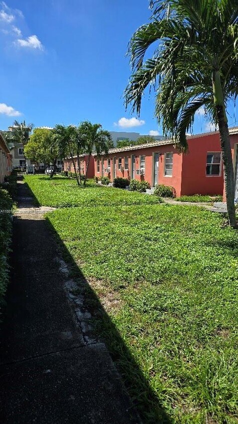 Foto principal - 2316 Madison St