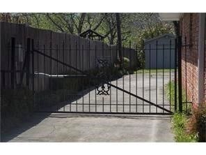 Building Photo - 4300 Plantation Dr