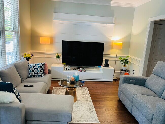 Building Photo - 907 Scotts Ridge Trl