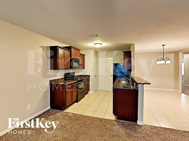 Foto del edificio - 24543 Eagles Claw Dr