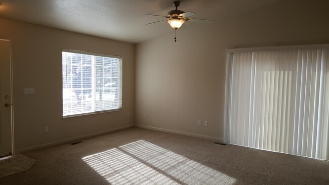 Foto del edificio - 2101 Florence Ave