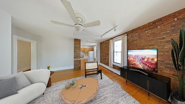 Foto del edificio - 1545 Tremont St