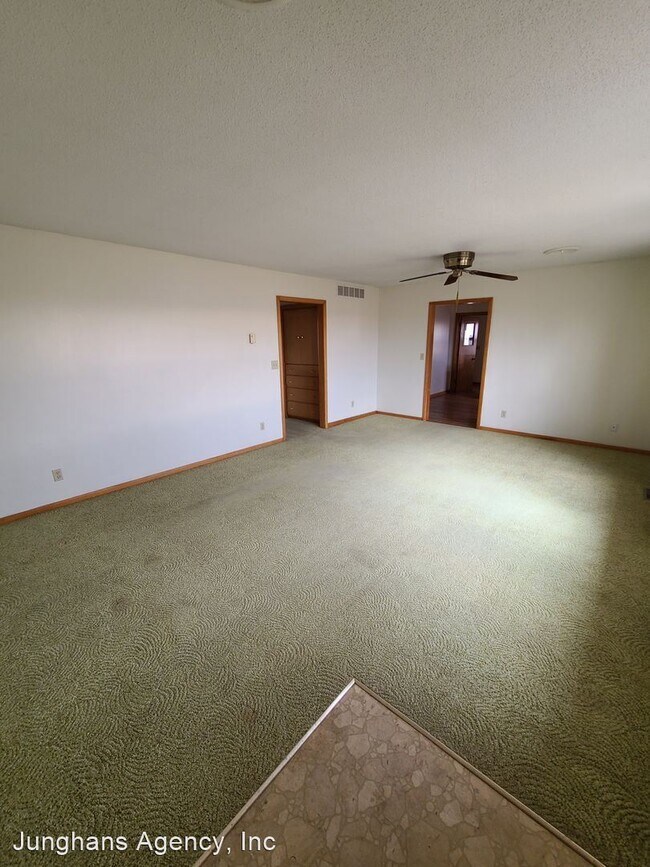 Building Photo - 3 br, 1 bath House - 13705 Brinkley Rd