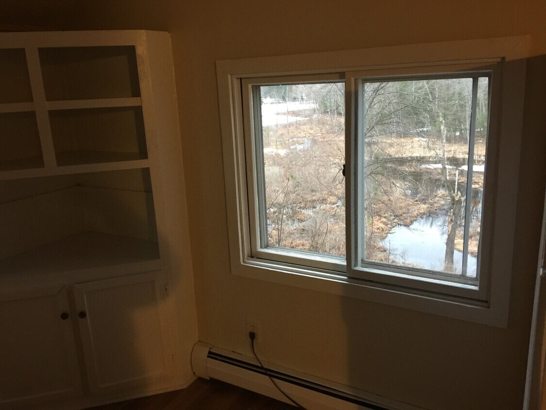 7 Dunrobin Ln Unit 2, Bridgton, ME 04009 Apartments in Bridgton, ME