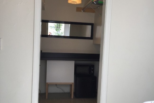 Foto del edificio - 409 N Norton Ave