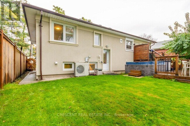 Building Photo - 1550 Ogden Ave