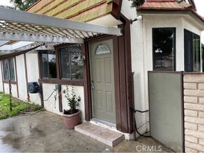 Building Photo - 3000 Windmill Dr