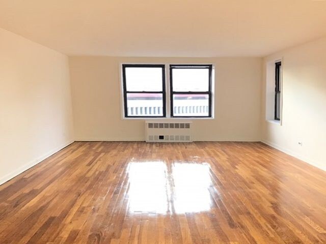 Foto principal - 37-06 Warren St