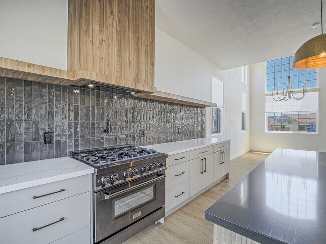Foto del edificio - 8080 W Wigwam Ave