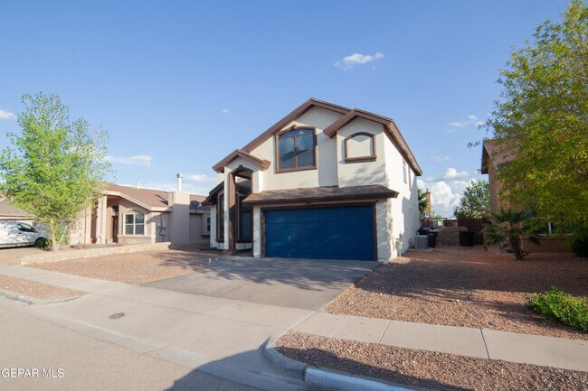 Foto del edificio - 13260 Emerald Creek Dr