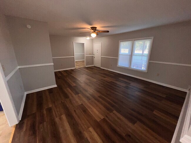 Building Photo - 3911 Manson Pike