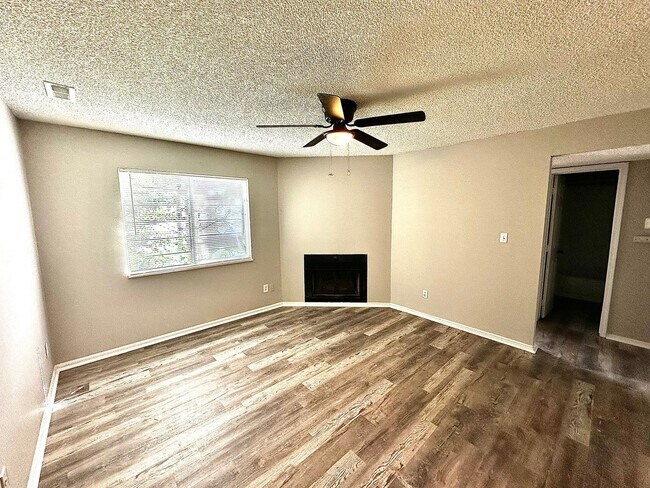 Photo - 1059 Mazatlan Cir Apartment