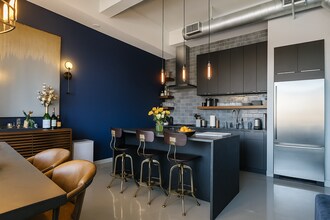 Building Photo - 1180 Washington St