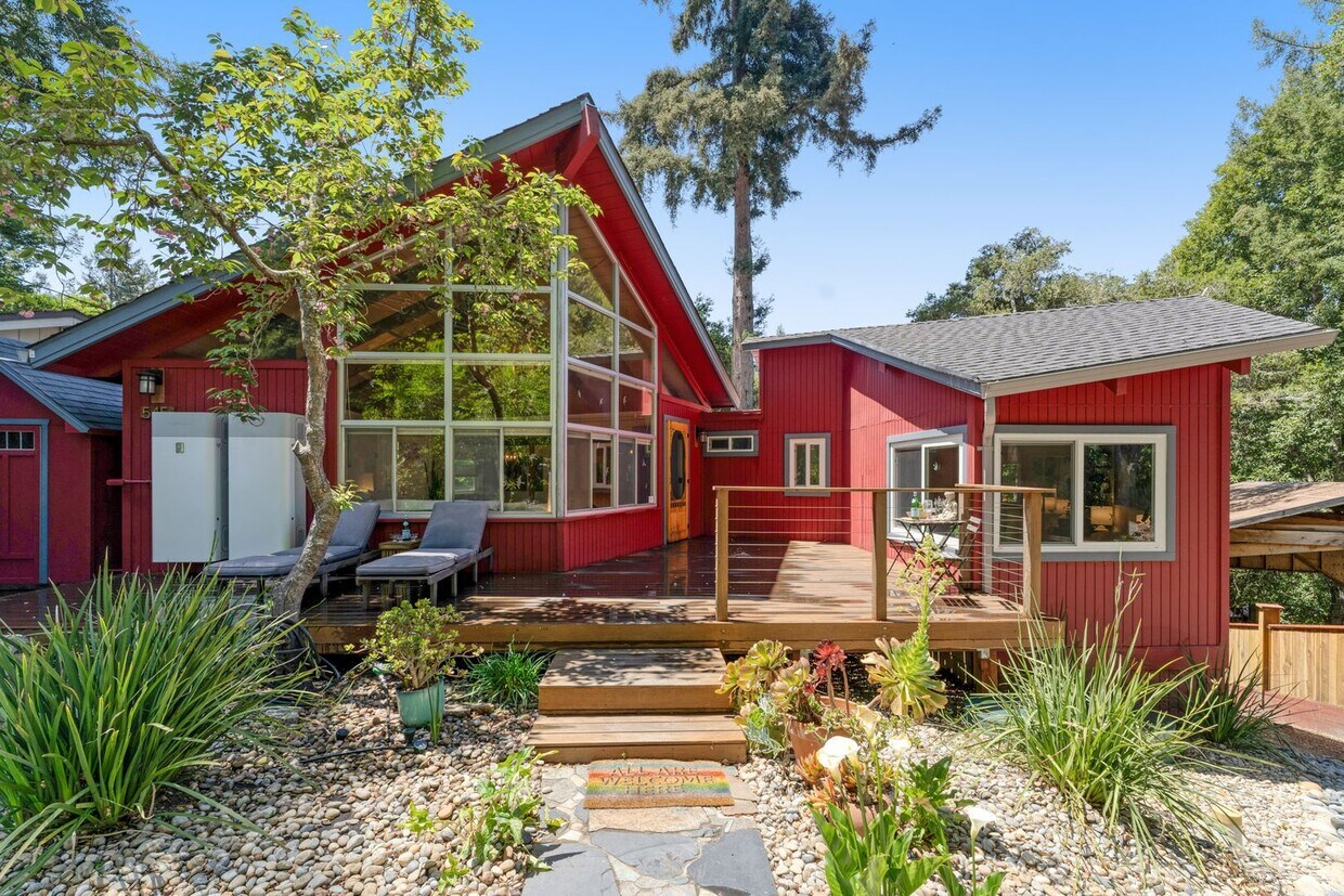 Boulder Creek Sanctuary! 50% off 1st months rent! - Boulder Creek Sanctuary! 50% off 1st months rent!