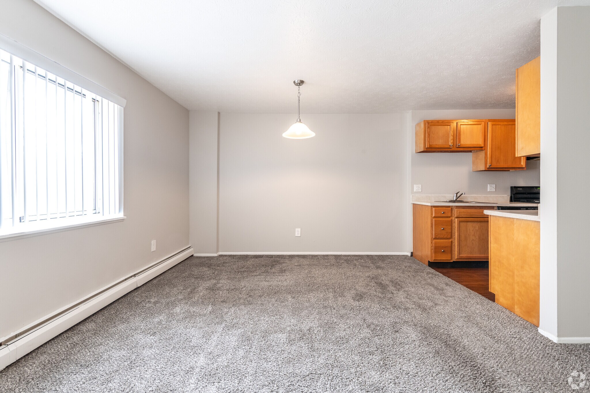 Summit Ridge Apartments – D-Pine