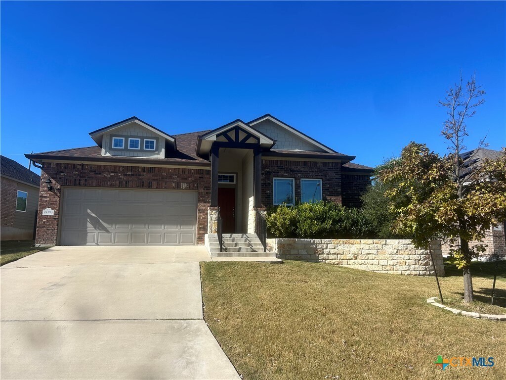 Foto principal - 5623 Blackstone Dr