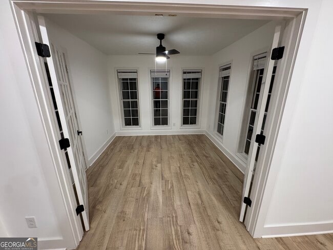 Building Photo - 5455 Forest Falls Dr