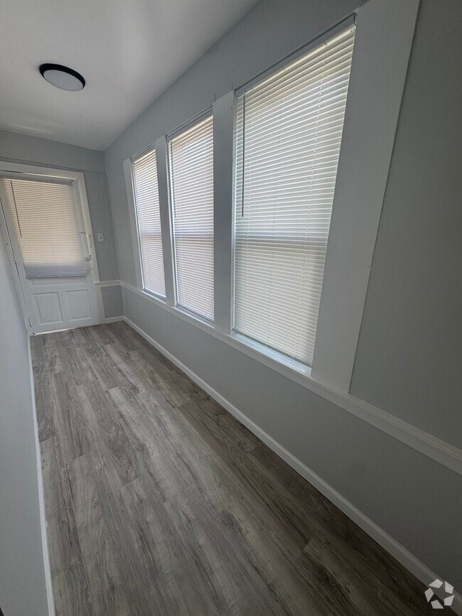 Building Photo - 2825 Kutztown Rd